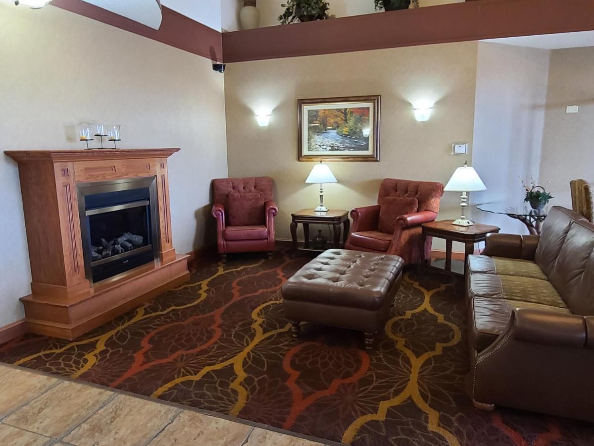 Quality Inn & Suites Wellington - Fort Collins Экстерьер фото