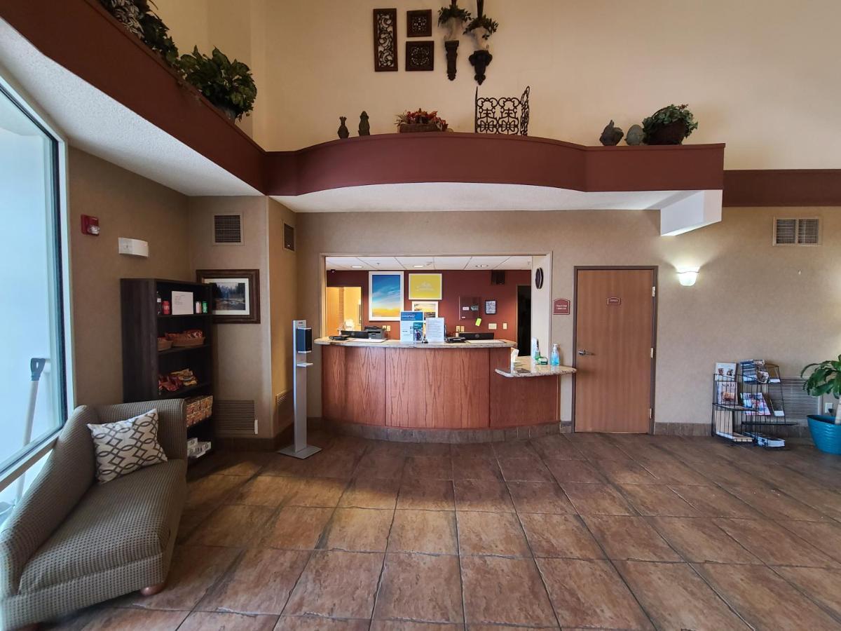 Quality Inn & Suites Wellington - Fort Collins Экстерьер фото