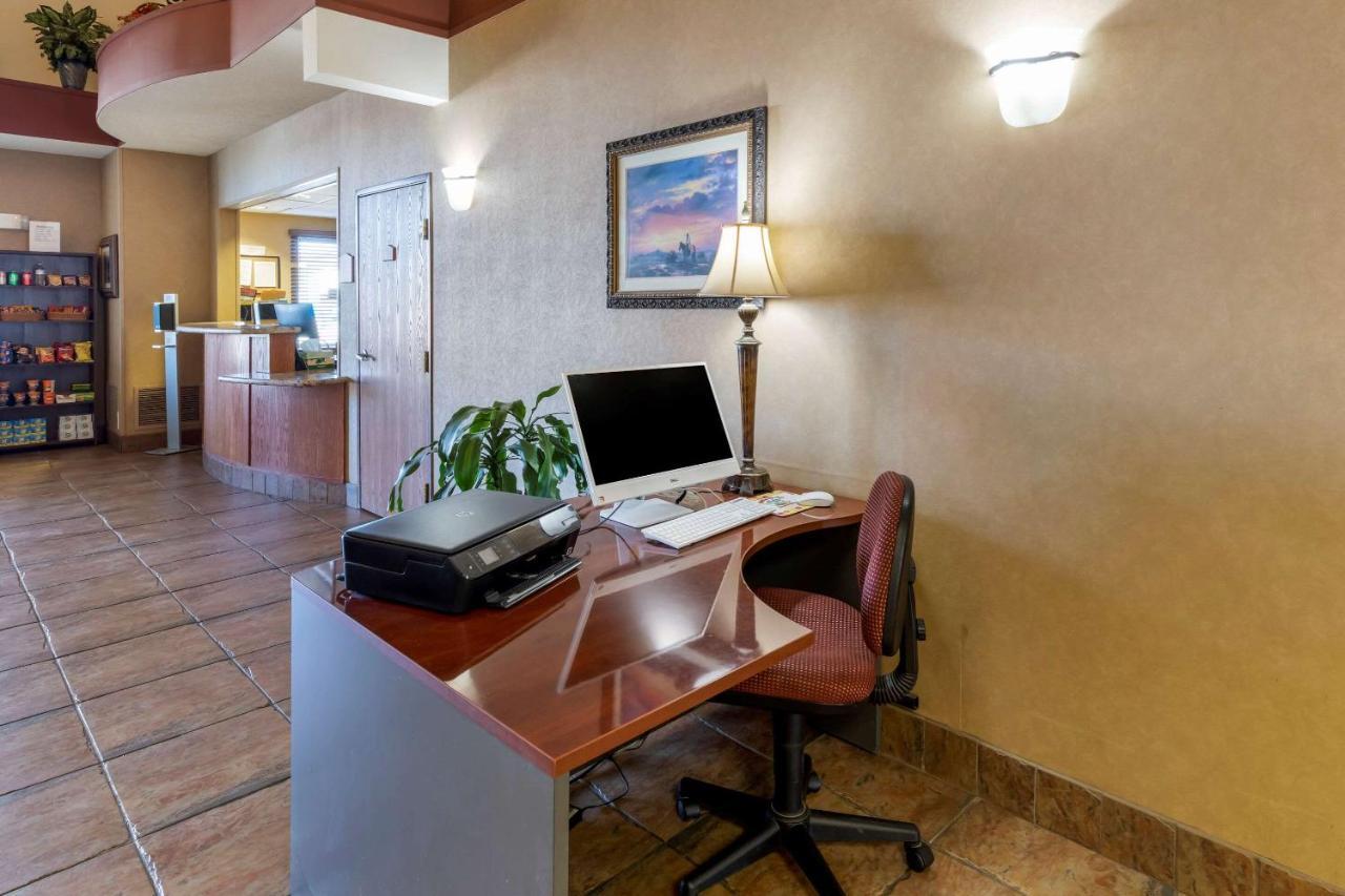Quality Inn & Suites Wellington - Fort Collins Экстерьер фото