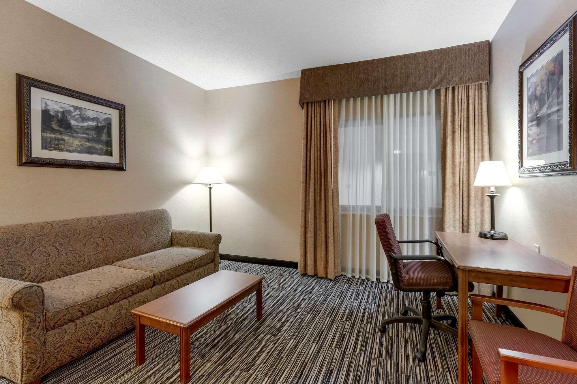 Quality Inn & Suites Wellington - Fort Collins Экстерьер фото