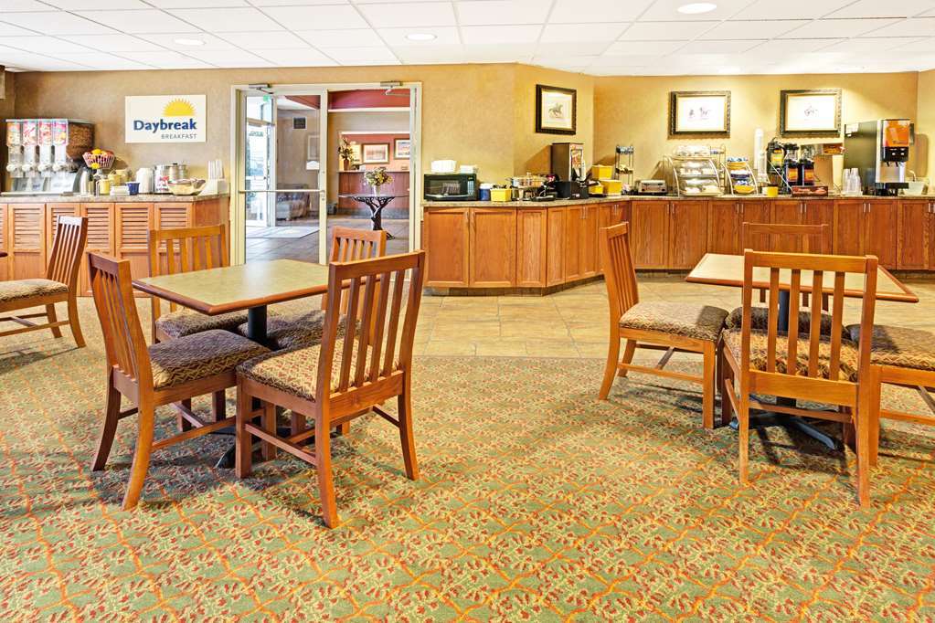 Quality Inn & Suites Wellington - Fort Collins Удобства фото
