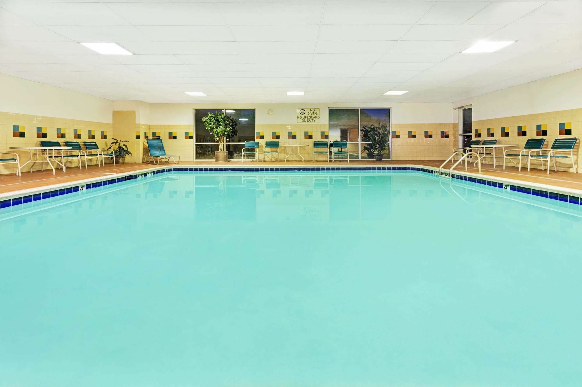 Quality Inn & Suites Wellington - Fort Collins Экстерьер фото